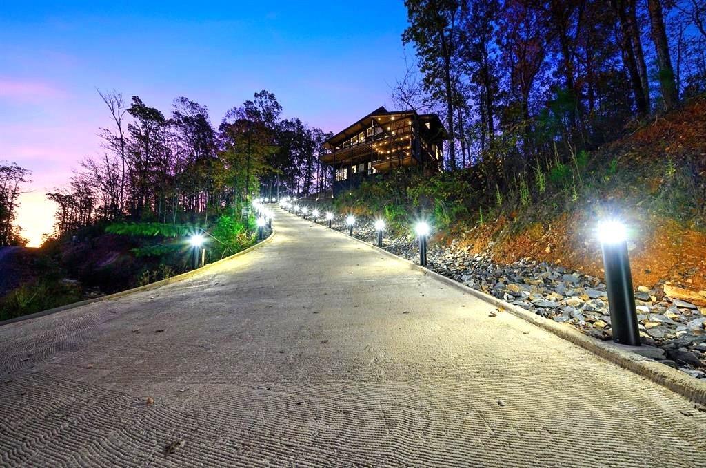 462 Moonshiner Springs Trail