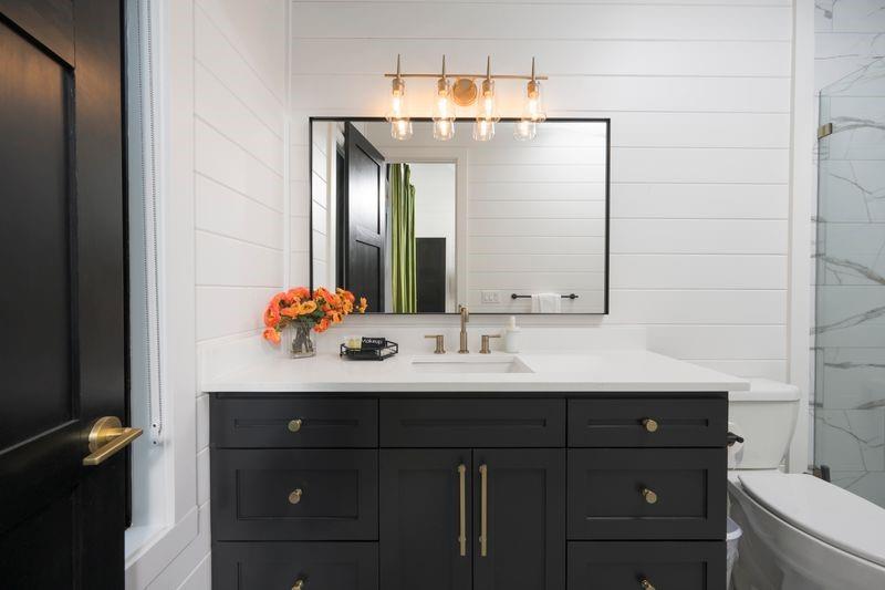 462 Moonshiner Springs Trail