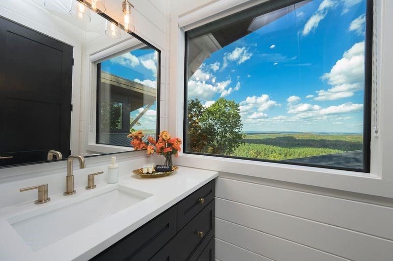 462 Moonshiner Springs Trail