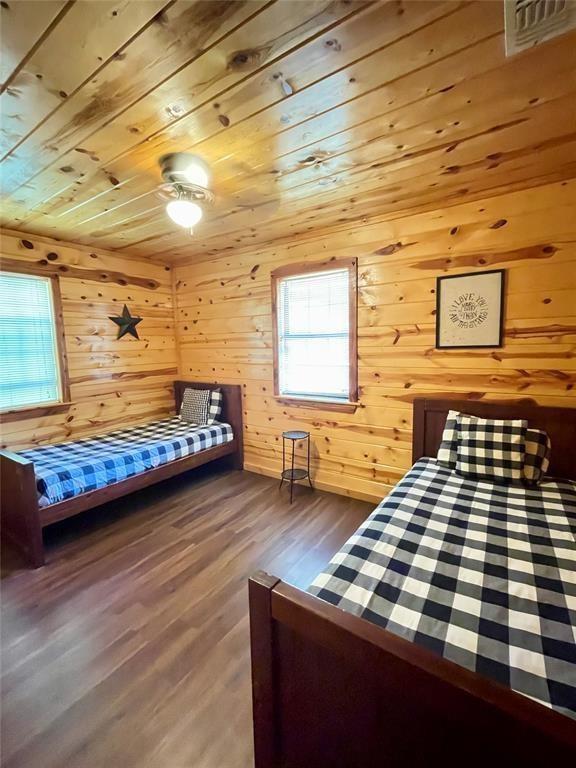 609 Canoe Road