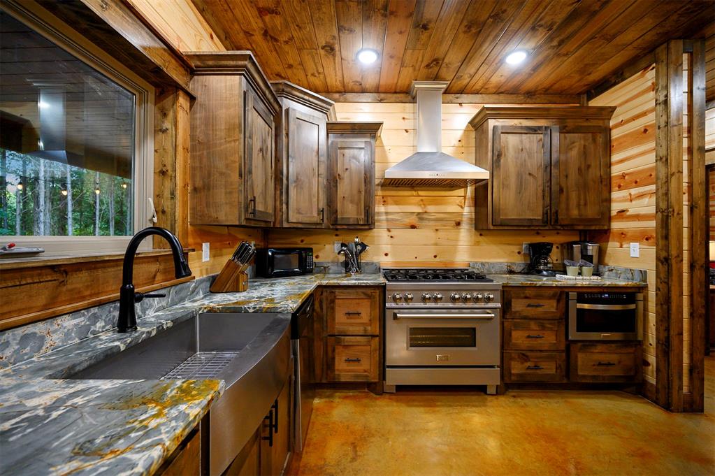 86 Gopher Wood Trail