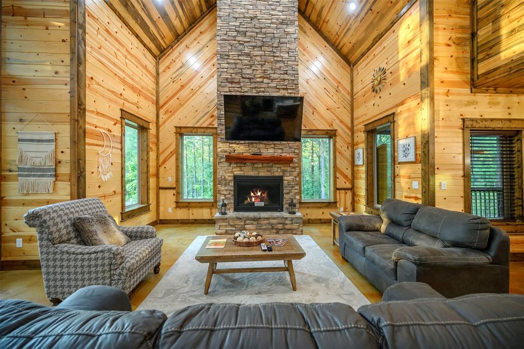 86 Gopher Wood Trail