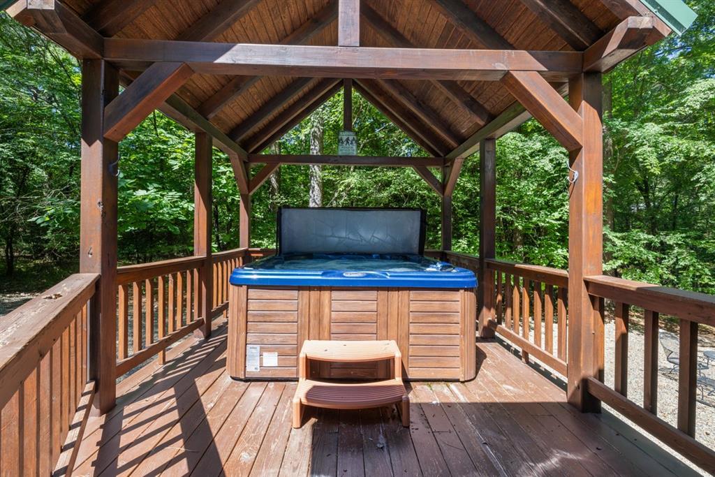 156 Huckleberry Trail