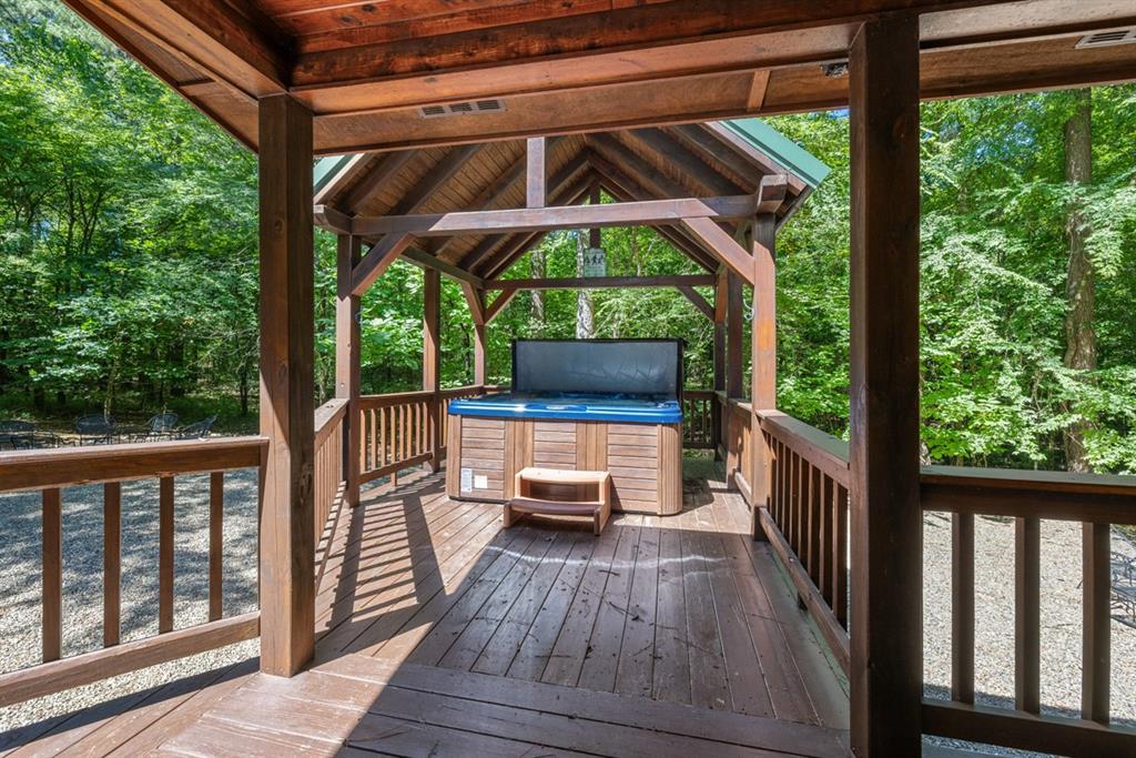 156 Huckleberry Trail