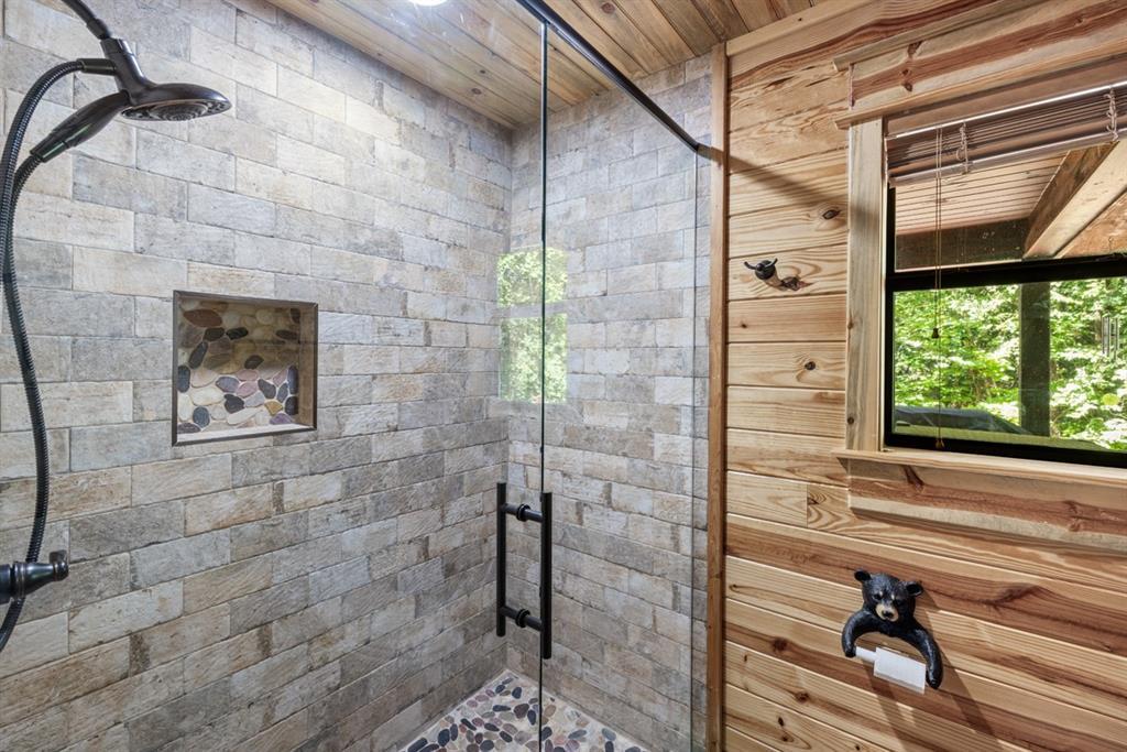 156 Huckleberry Trail