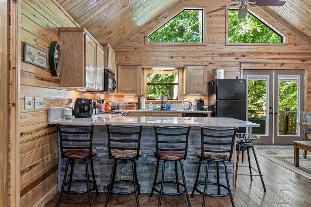 156 Huckleberry Trail