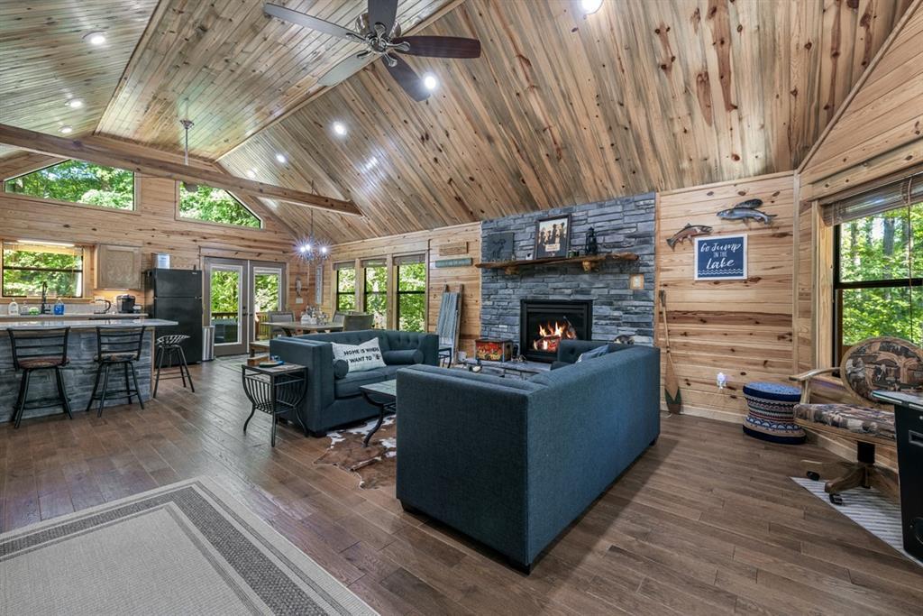 156 Huckleberry Trail