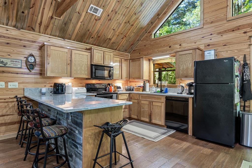 156 Huckleberry Trail