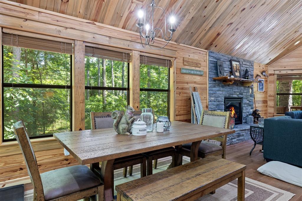 156 Huckleberry Trail