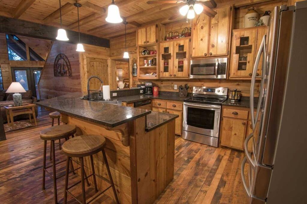 118 Pecan Bend Lane