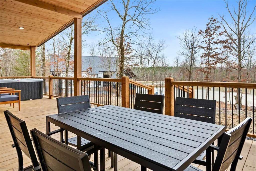 36 Winding Hemlock Circle
