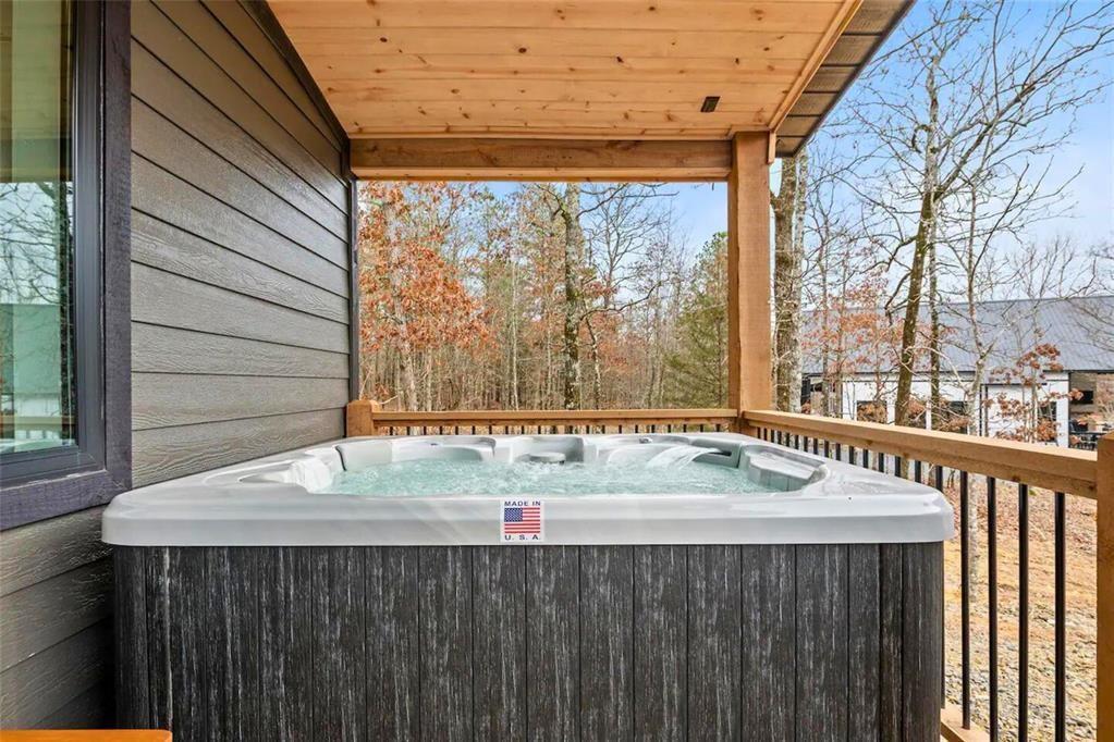 36 Winding Hemlock Circle