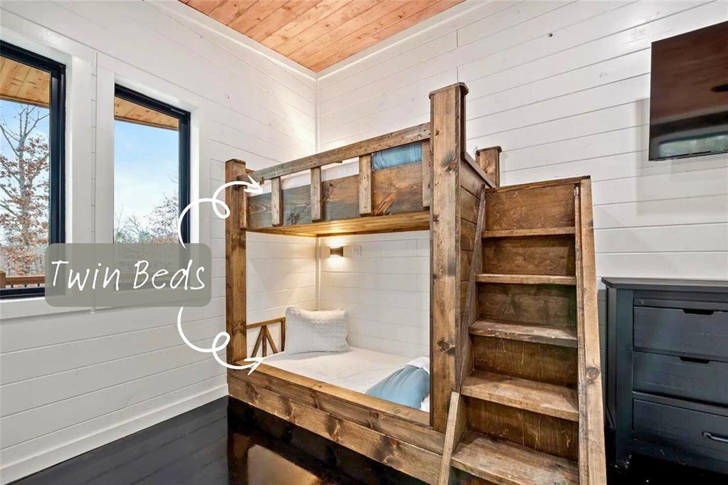 36 Winding Hemlock Circle