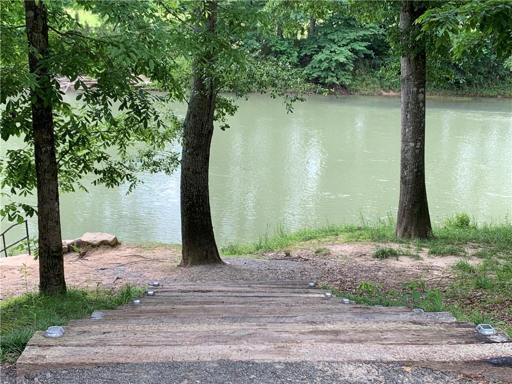 871 Riverview Road