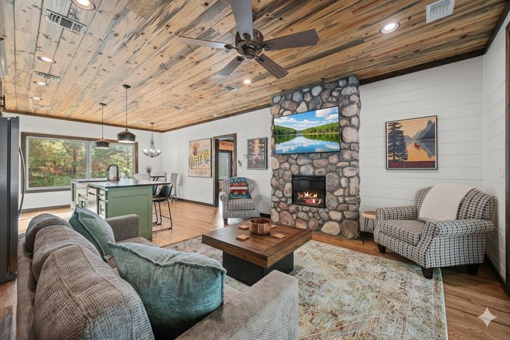 47 Canoe Birch Trail