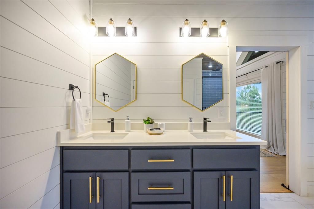 72 Green Persimmon Trail