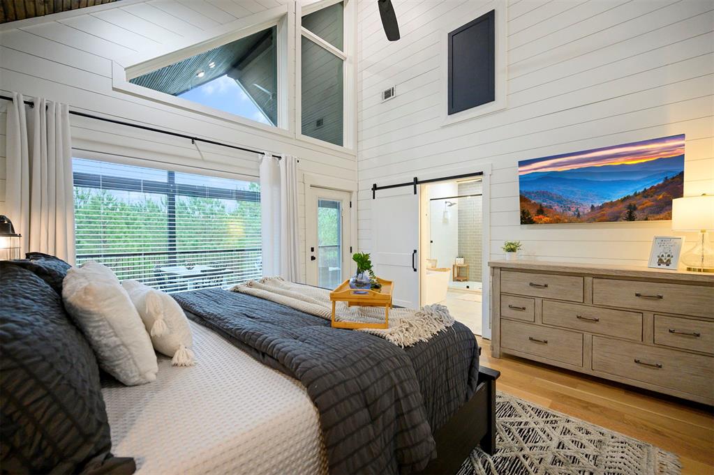 72 Green Persimmon Trail