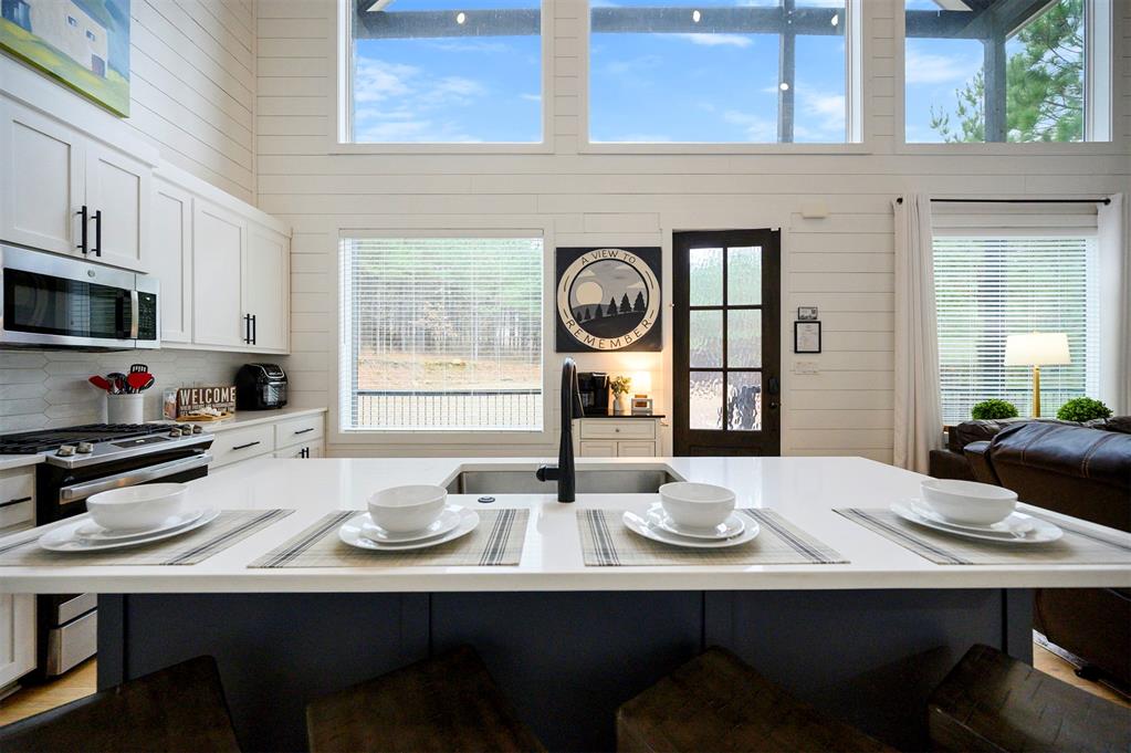 72 Green Persimmon Trail