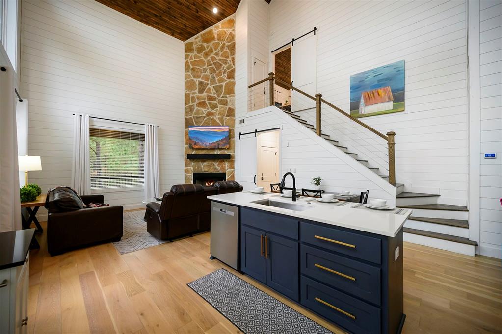 72 Green Persimmon Trail