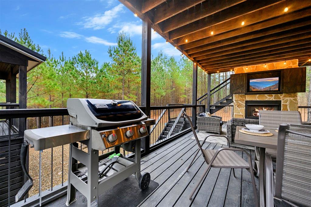 72 Green Persimmon Trail