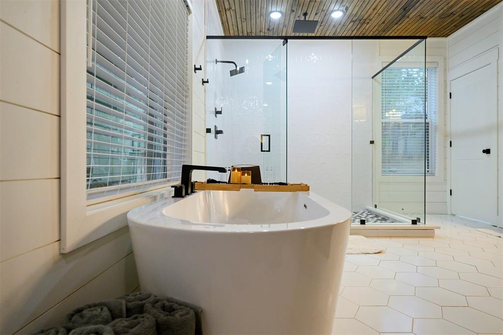 72 Green Persimmon Trail