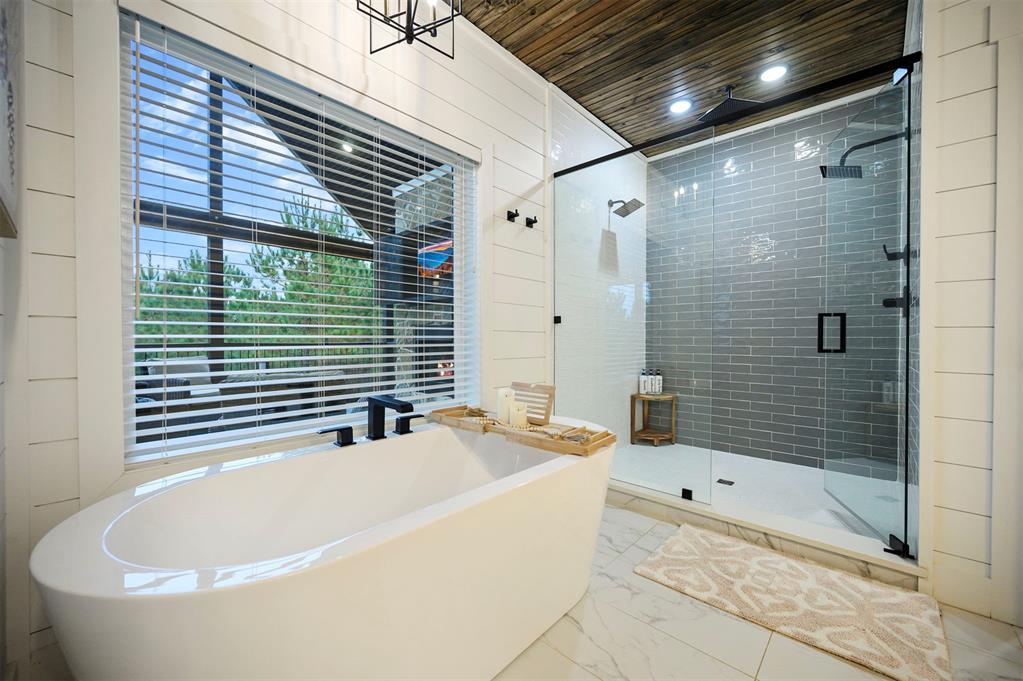 72 Green Persimmon Trail