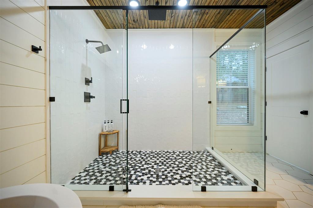 72 Green Persimmon Trail