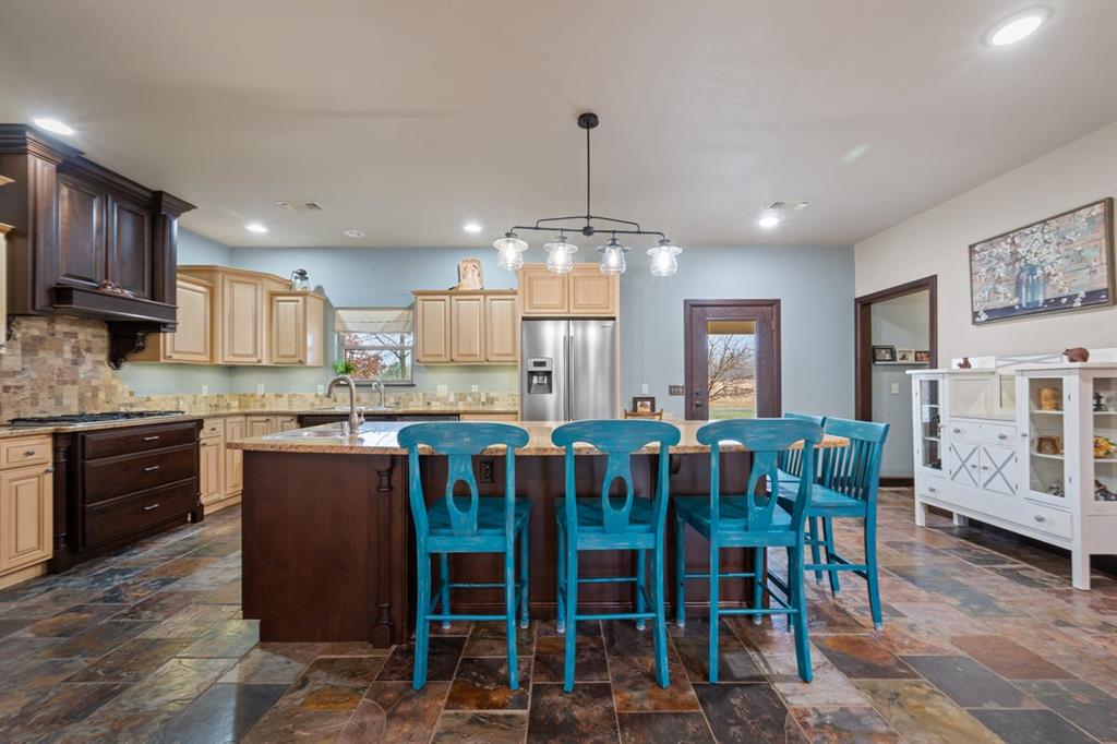 8828 SE HWY-63