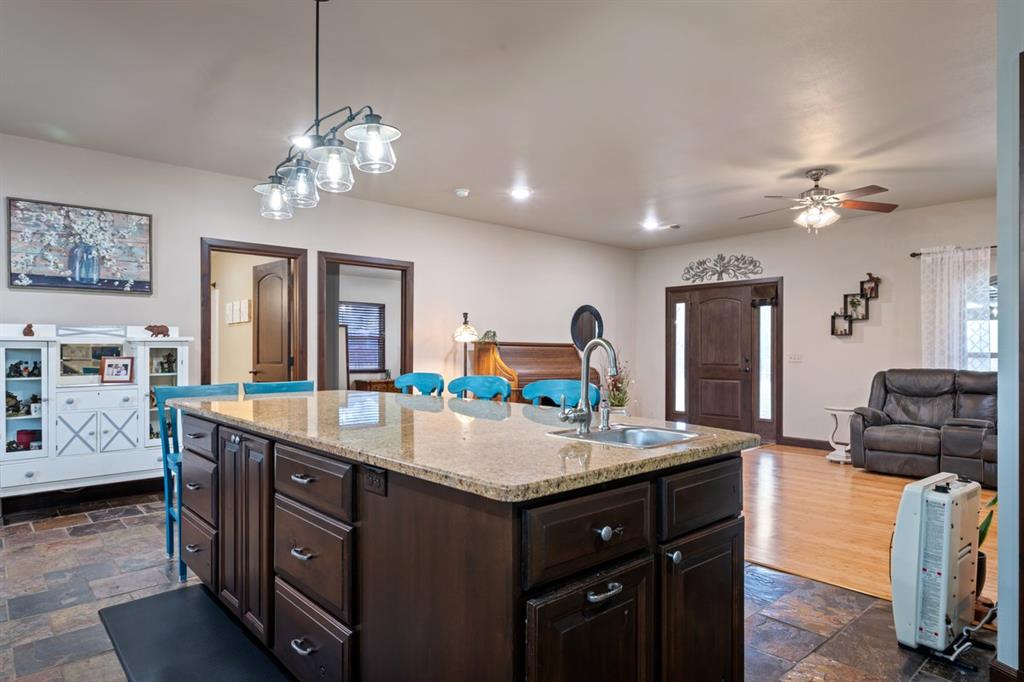 8828 SE HWY-63