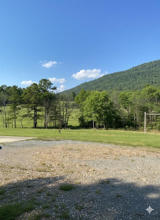 8828 SE HWY-63