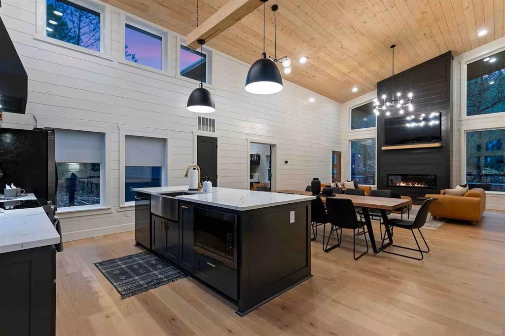 836 Timberline Trail