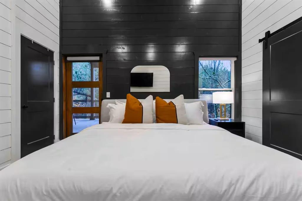 836 Timberline Trail