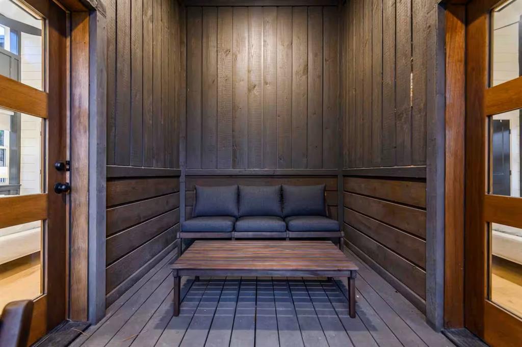 836 Timberline Trail