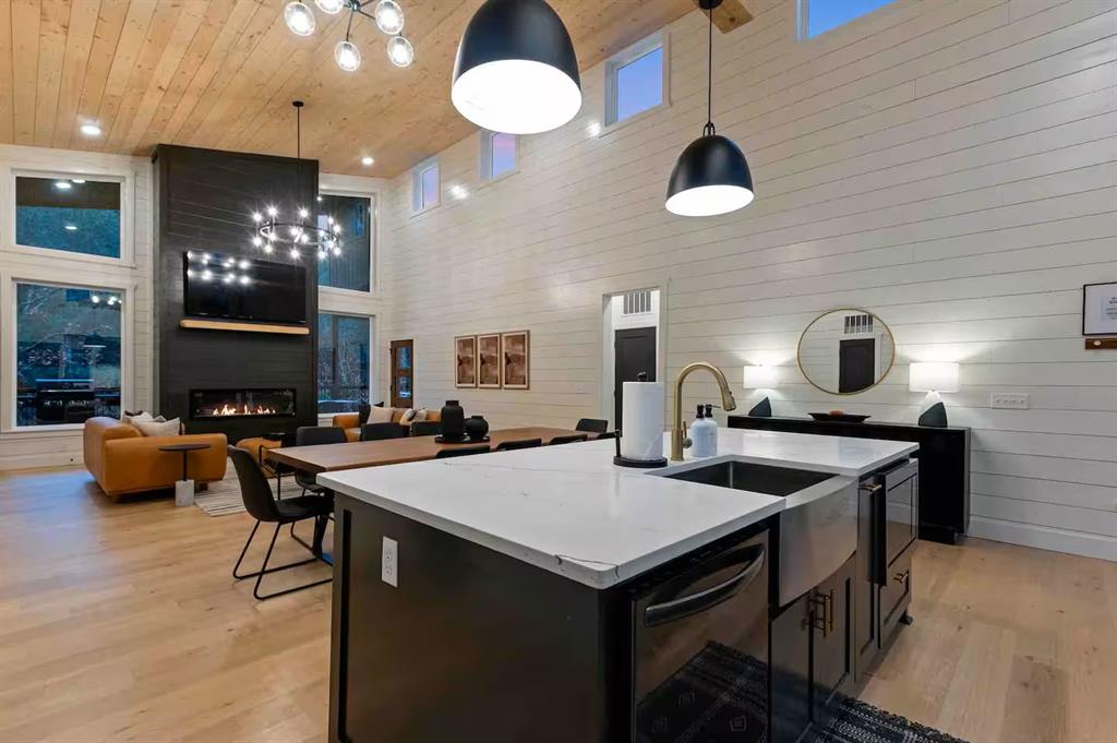 836 Timberline Trail