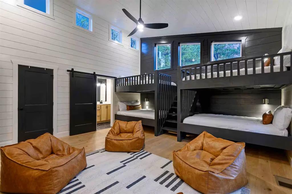 836 Timberline Trail