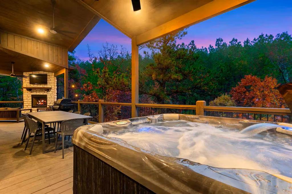 836 Timberline Trail