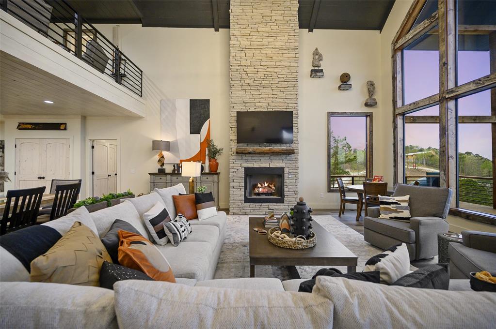 79 Forest Brook Loop