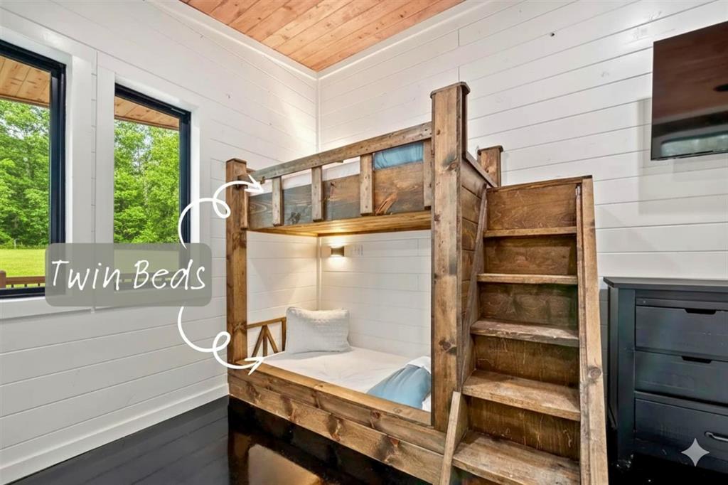 36 Winding Hemlock Circle