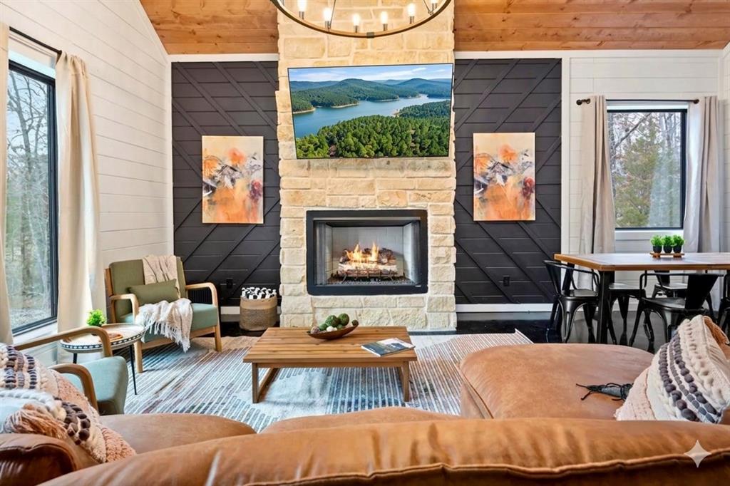 36 Winding Hemlock Circle