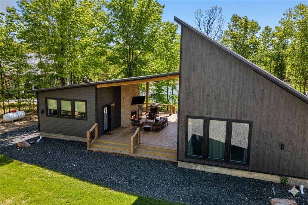 36 Winding Hemlock Circle