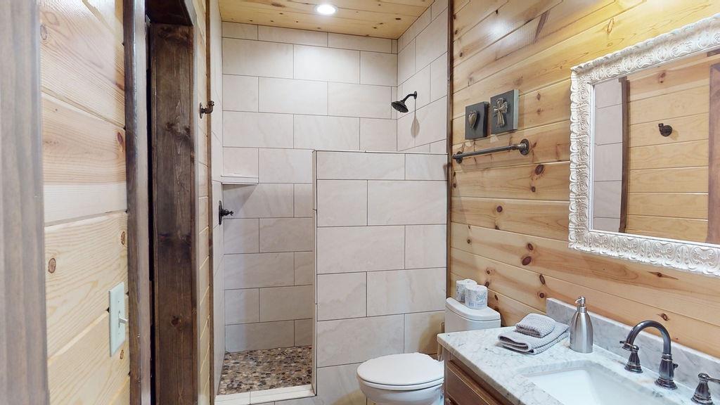 13 Whispering Pines Road