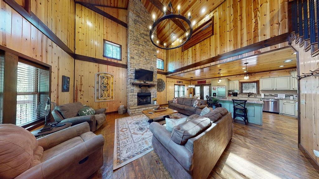 13 Whispering Pines Road
