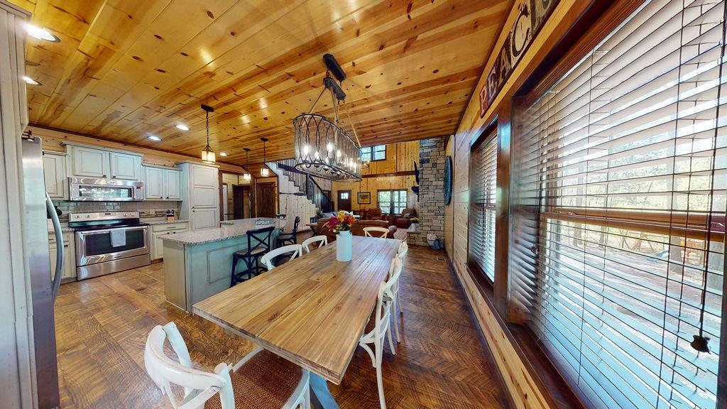 13 Whispering Pines Road