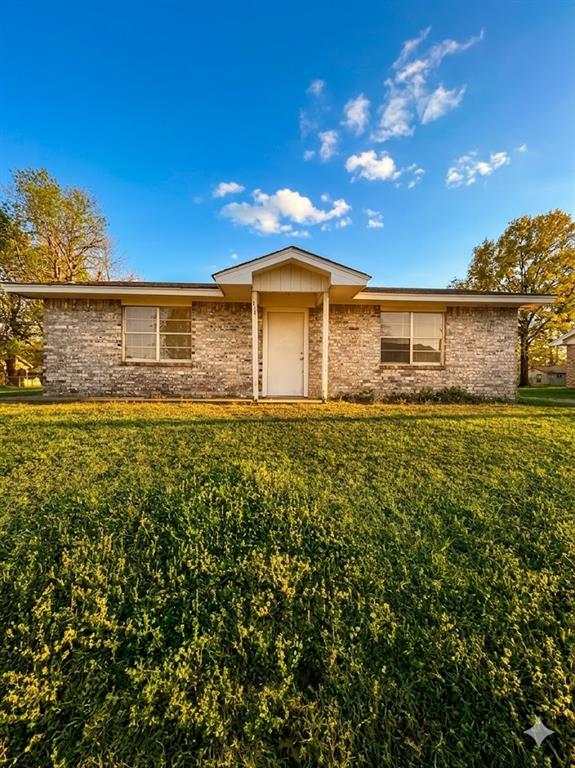 310 E Mockingbird Lane