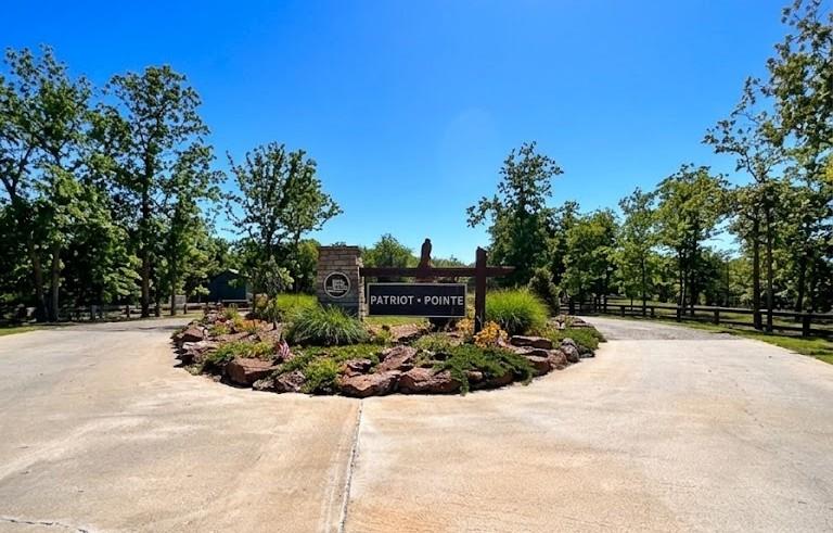 84 Patriot Pointe Lake