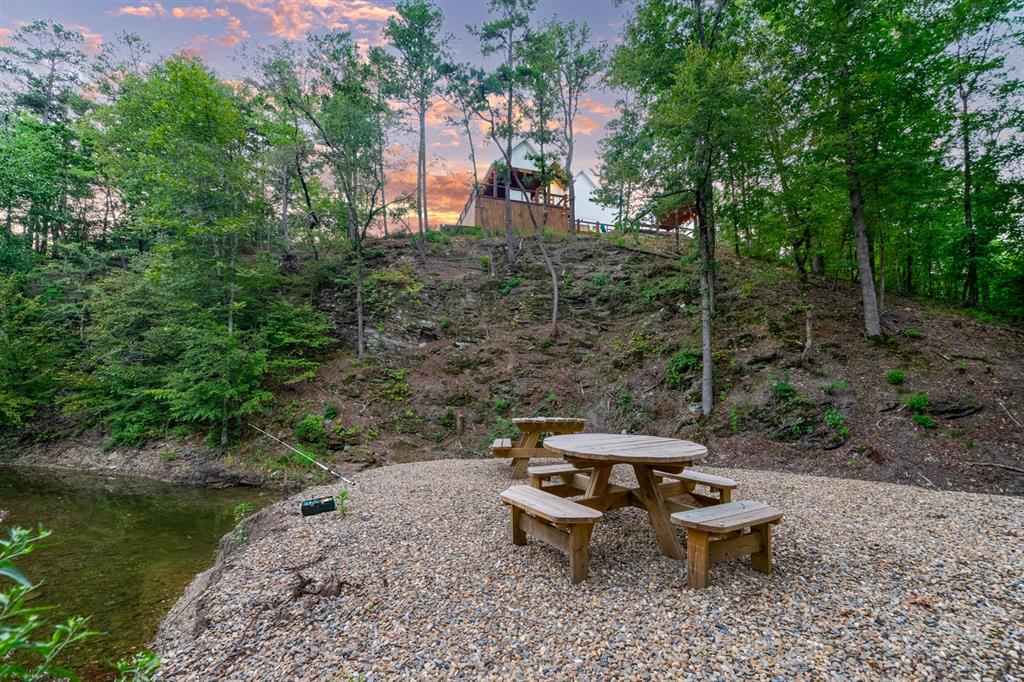 1408 N Lukfata Trail