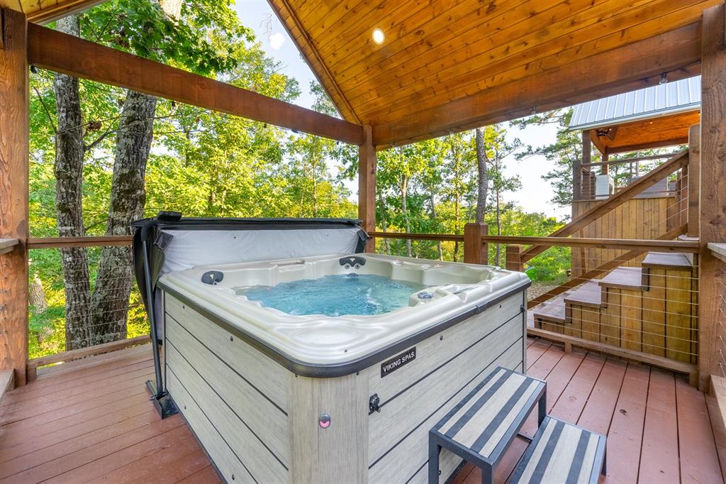 1408 N Lukfata Trail