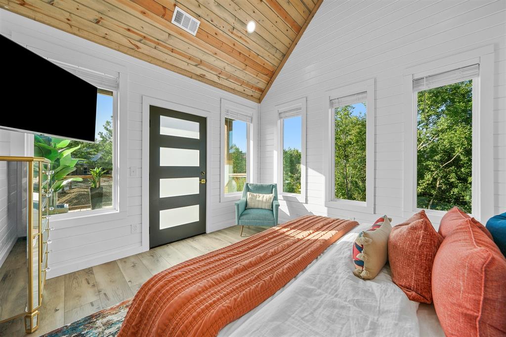 1408 N Lukfata Trail