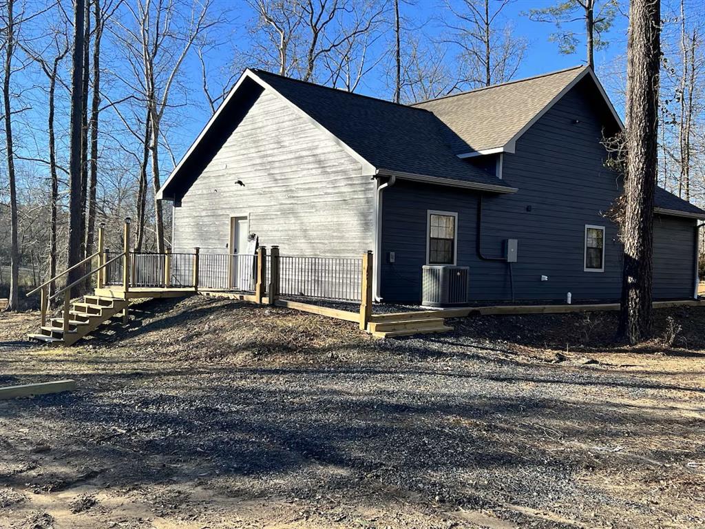 915 Riverview Road