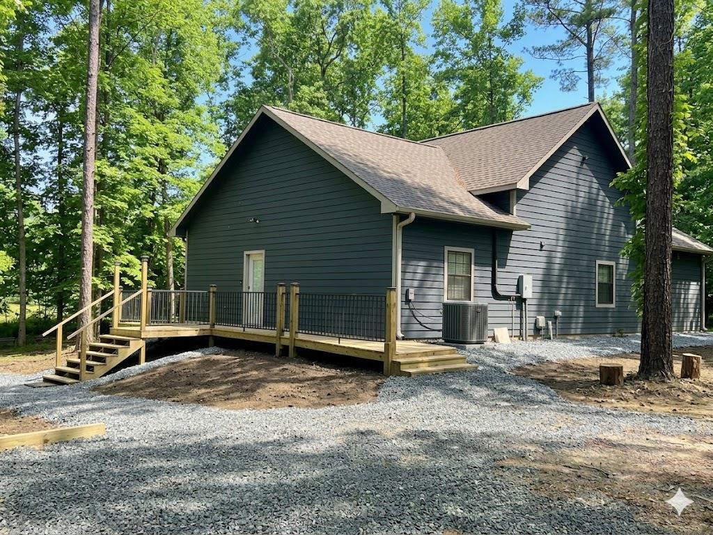 915 Riverview Road